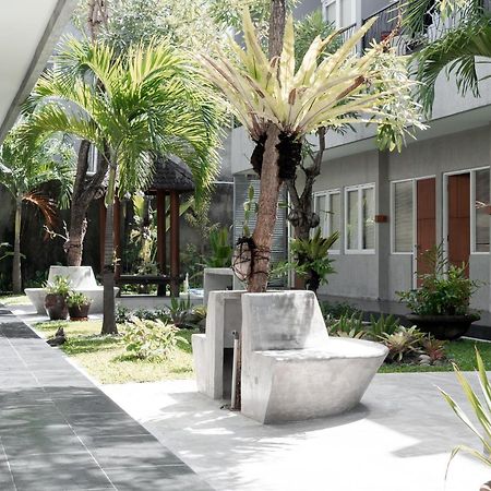Seruni Guest House Denpasar  Exterior photo